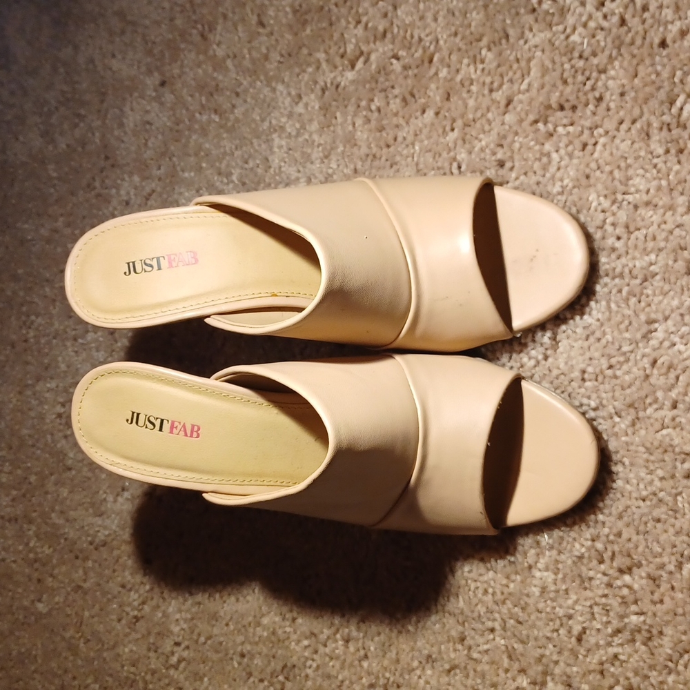 JustFab tan size 9 heels